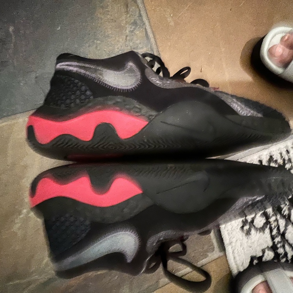 Nike Renew Elevate II Basketball Shoes - Picture 2 of 6
